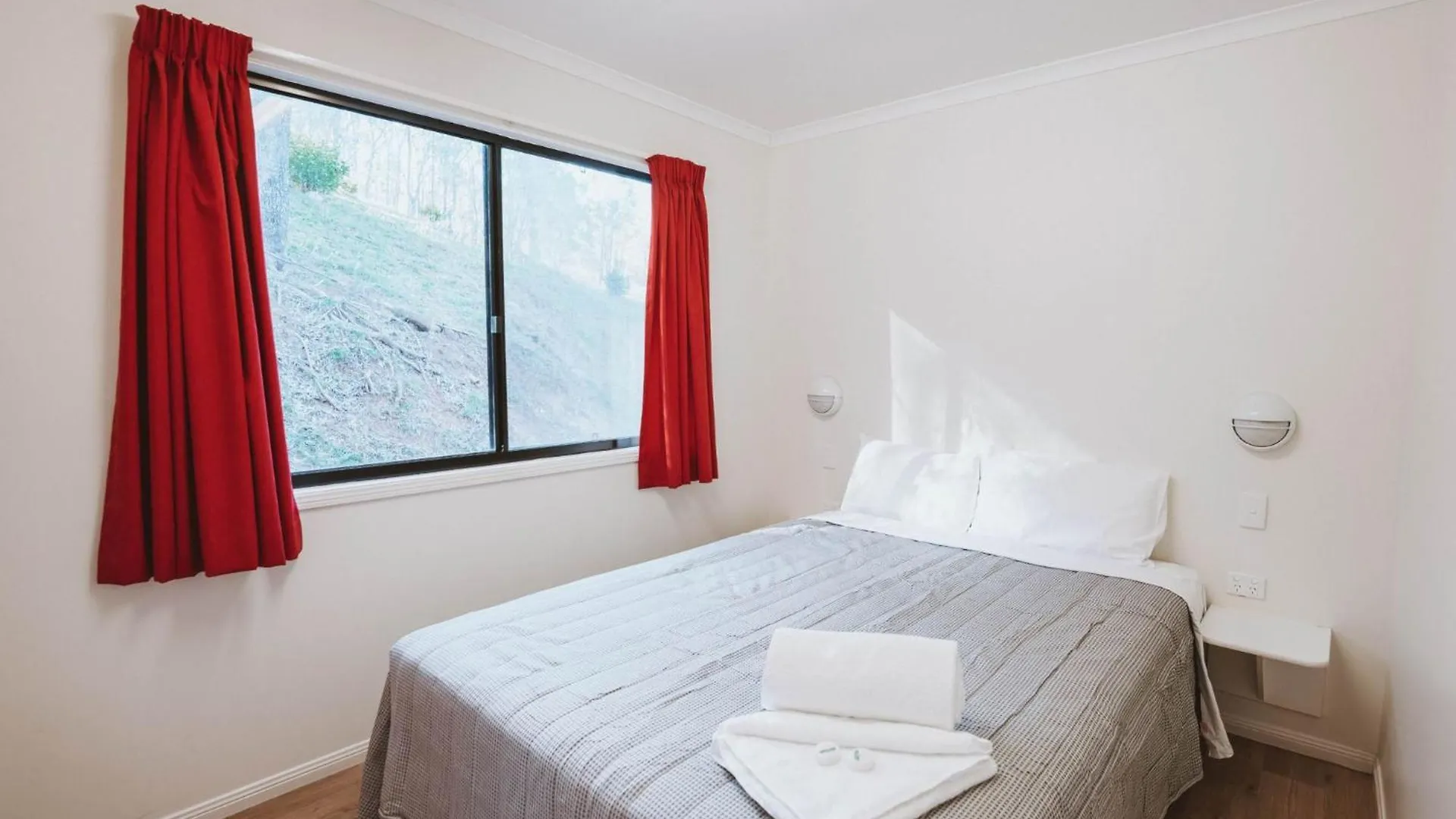 **  Big4 Breeze Holiday Parks - Cania Gorge Australia