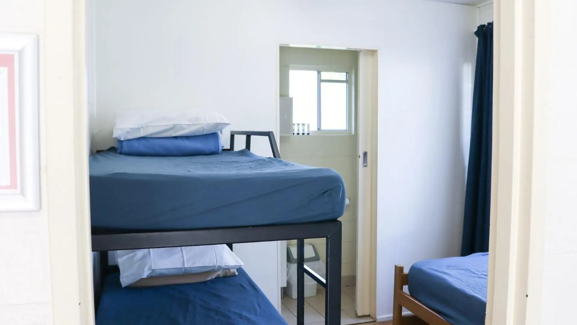 Big4 Breeze Holiday Parks - Cania Gorge 2*,  Australia